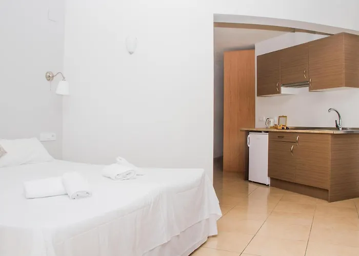 Gran Sol Bed and Breakfast Κάλπε